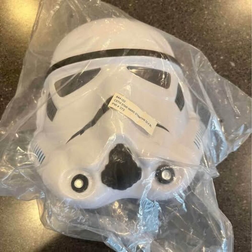Star Wars Stormtrooper Halloween Costume Mask Kids Youth Child NWT